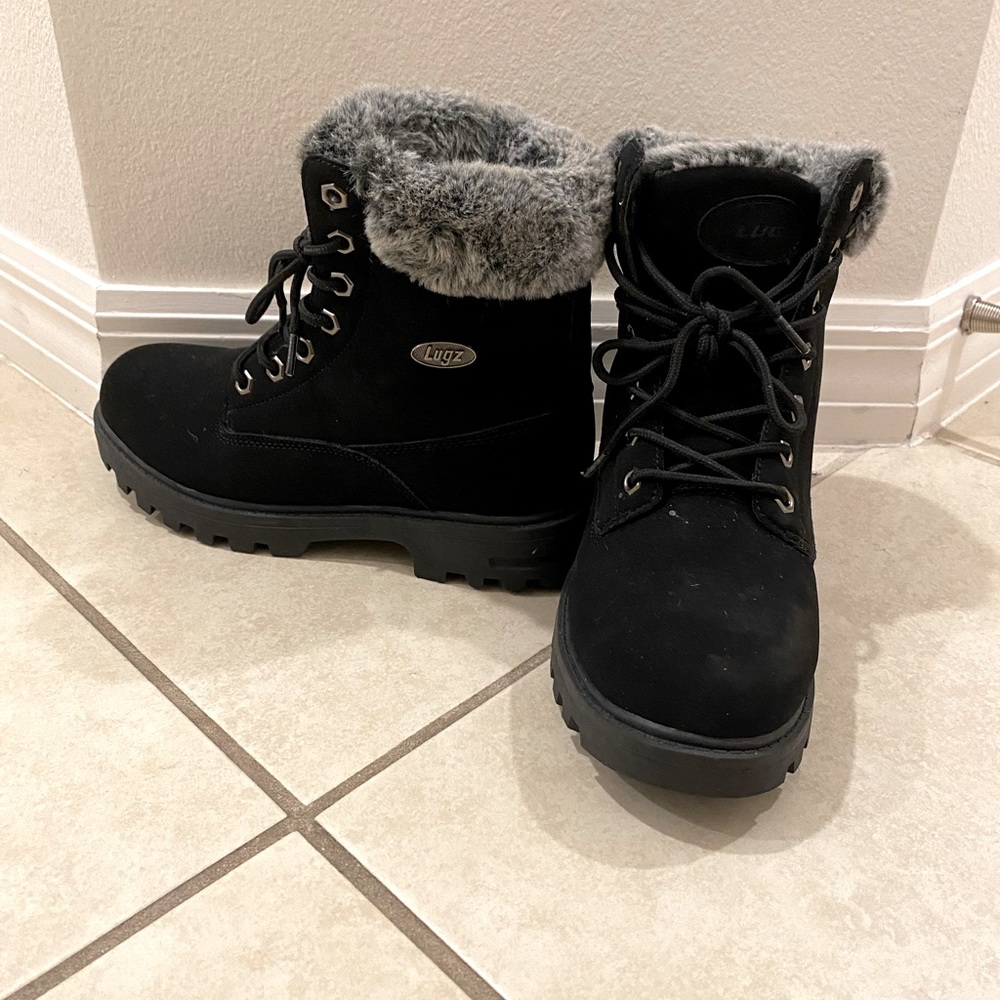 Lugz Womens Convoy Fur Block Heel Lace Up Boots size 5.5/fits my8.5 feet